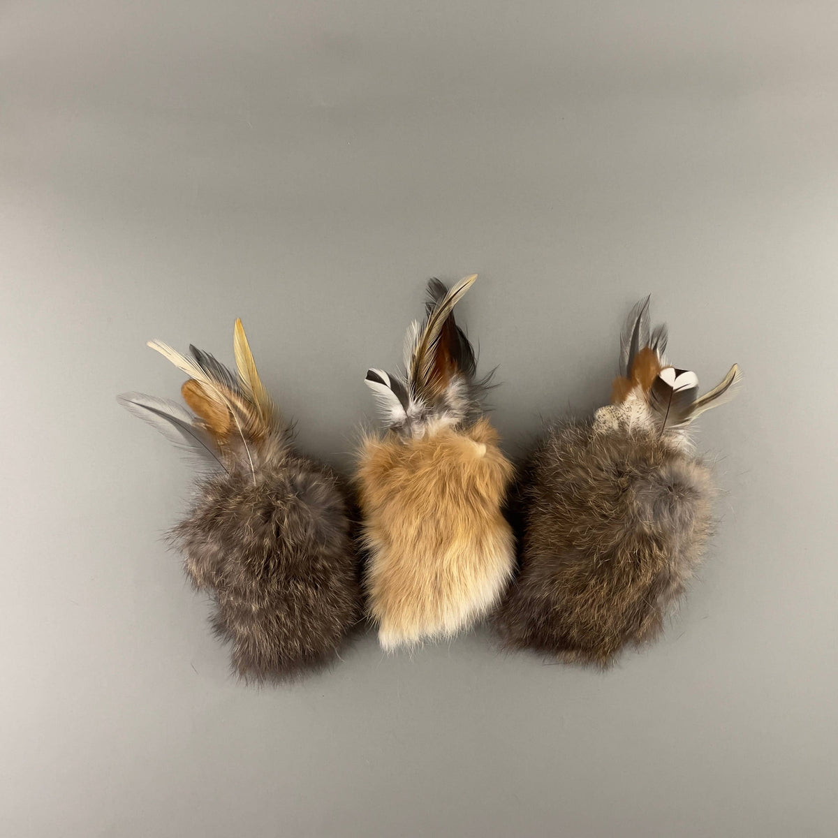 Jouet pour chat fait main en fourrure de lapin et plumes, coussin à câliner pour chat